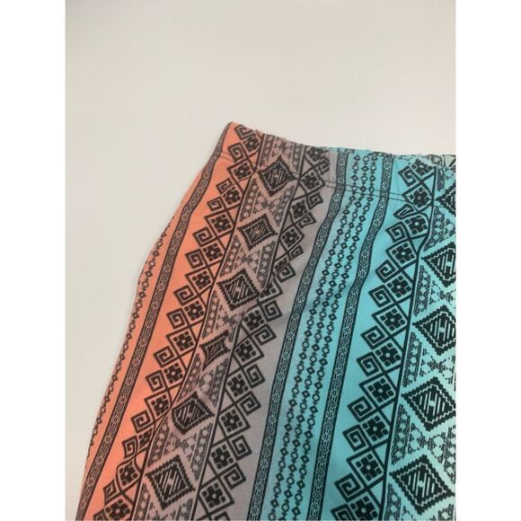 Aztec Patterned Biker Shorts - Picture 3 of 8